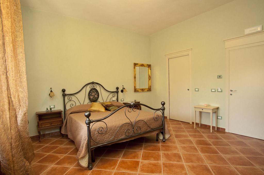 Le Camere Di Nonna Mara Montescudaio Quarto foto